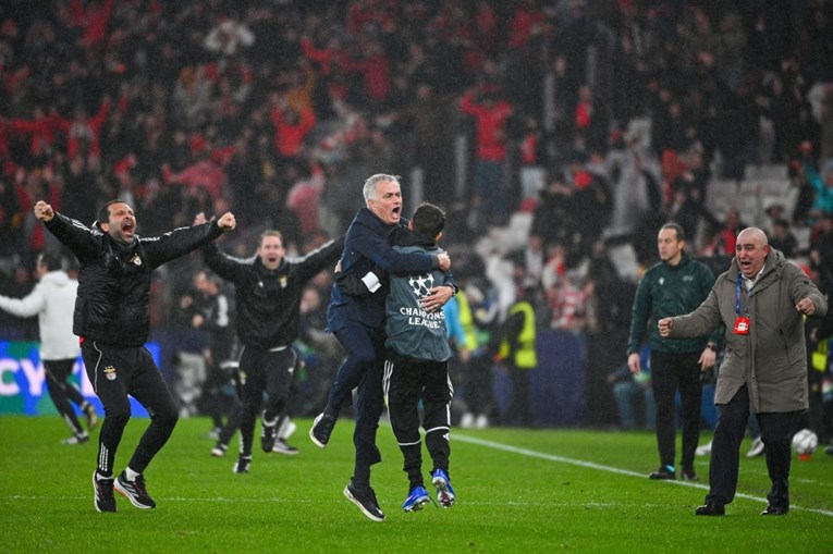 Mourinho je poslao golmana pred Realov gol. Deset sekundi kasnije slavio je kao nikad