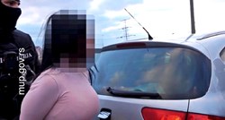 Srpski specijalci izvukli i uhitili djevojke u čarapama: "U autu imale 30 kg trave"