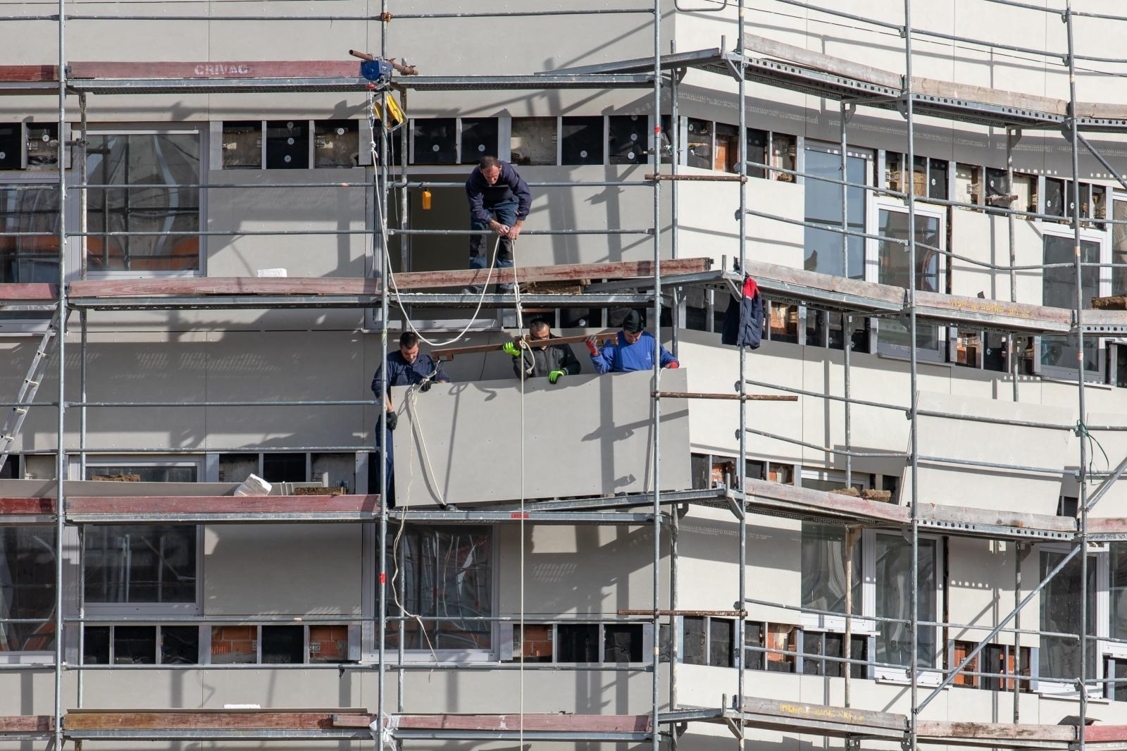 U veljači izdano 5,3 posto manje građevinskih dozvola