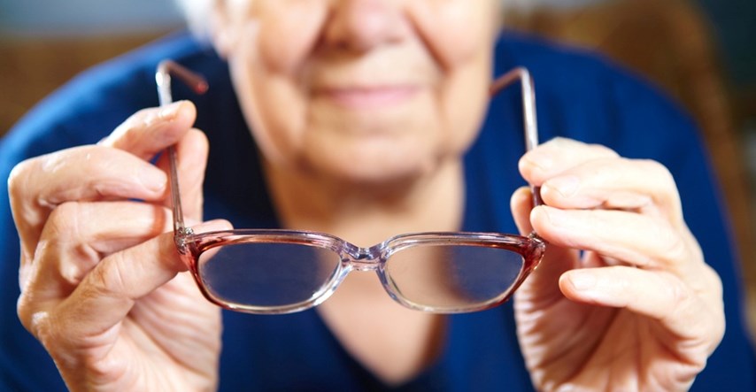 Grupa američkih znanstvenika: Slabljenje vida moglo bi biti rani znak Alzheimera
