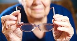 Grupa američkih znanstvenika: Slabljenje vida moglo bi biti rani znak Alzheimera
