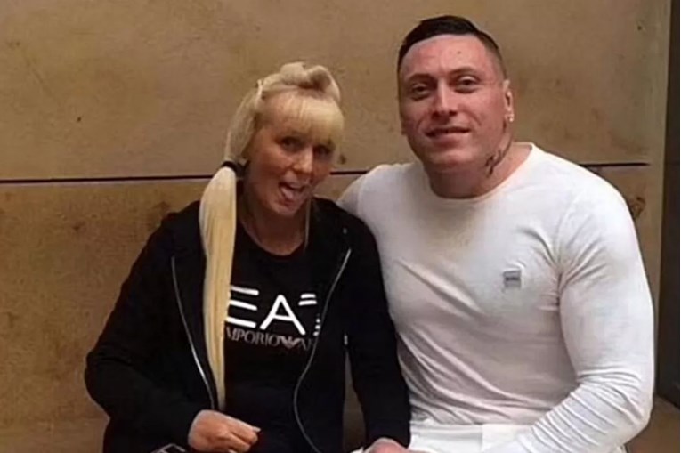 Tijelo muškarca šest dana ležalo u WC-u vijećnice u Škotskoj. "Mogao je biti spašen"