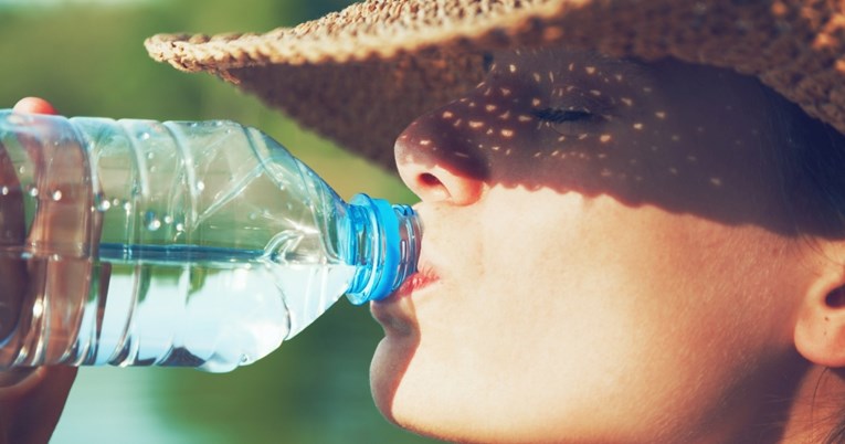 Pijete li previše vode? Trebate što prije prestati s tim, tvrdi stručnjak