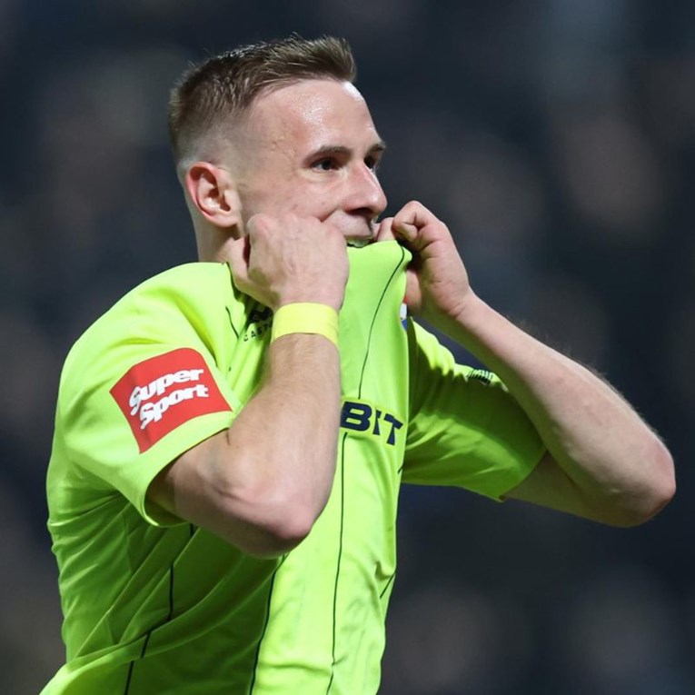 Pogledajte novi crveni karton Stojkovića. Je li ga zaslužio?