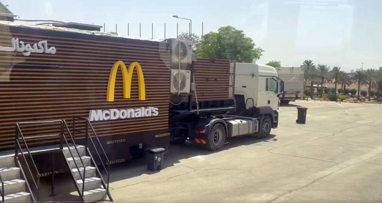 Saudijci Trumpu osigurali i mobilni McDonald's, pogledajte snimku