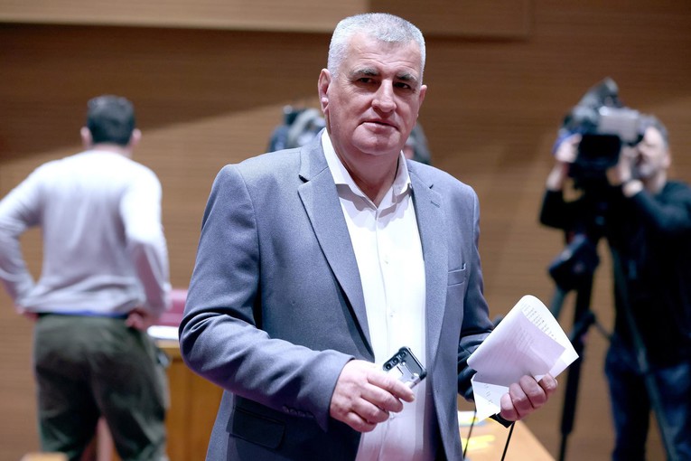HDZ-ovac objavio novi broj birača. Bulj: Stid vas bilo, dosta ste narod pravili ludim