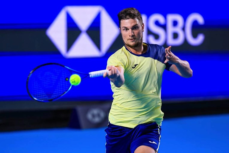 VIDEO Srpski tenisač na bizaran način došao do pobjede. Protivnik ostao u nevjerici