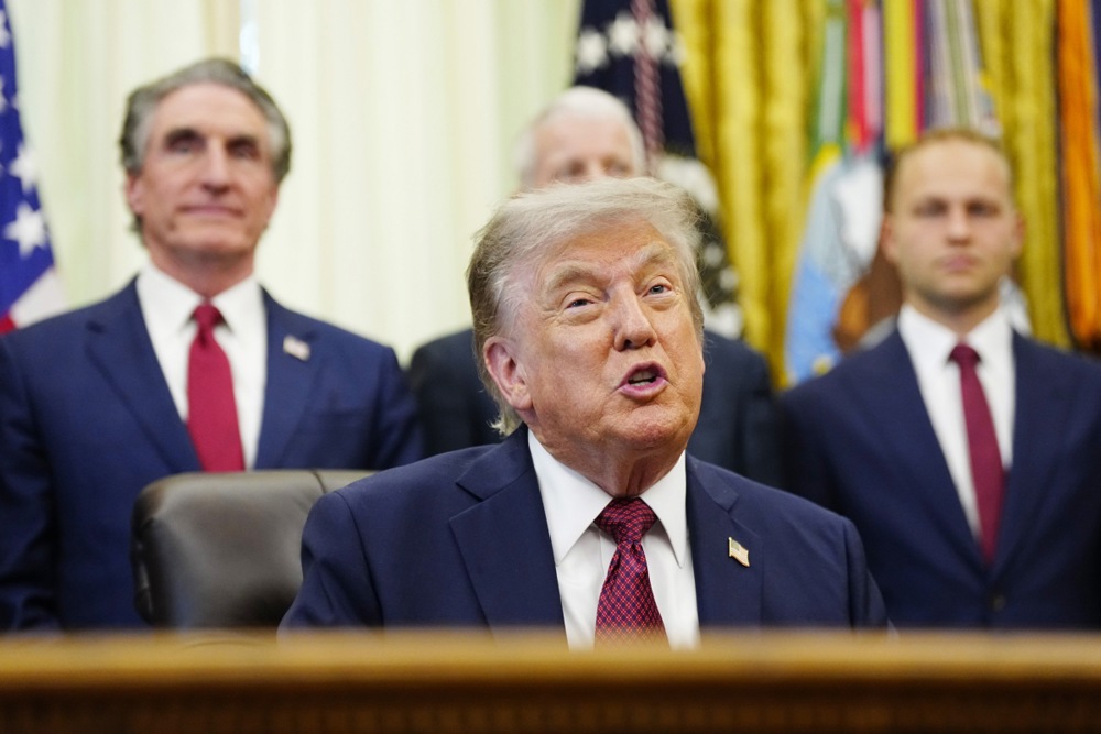 Trump obećao osvetu zbog iranskog napada na američke baze u Jordanu