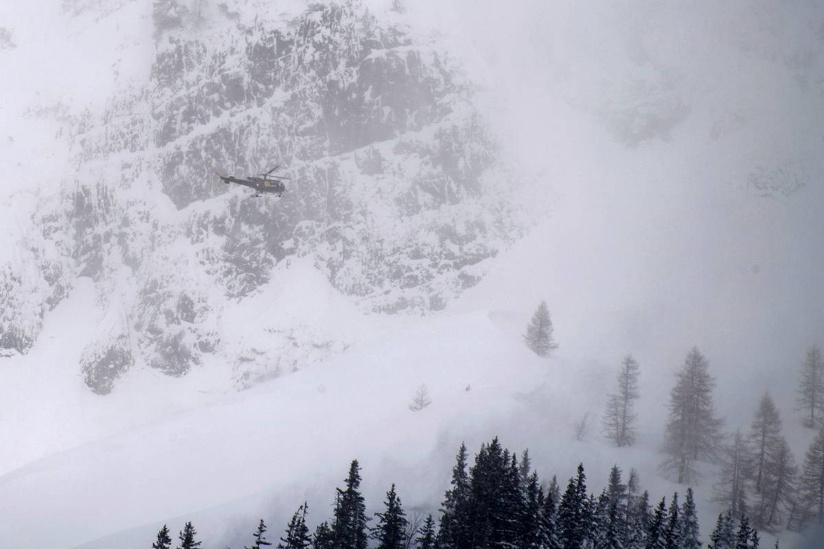 Žena u austrijskim Alpama pala s visine od 500 metara, poginula je