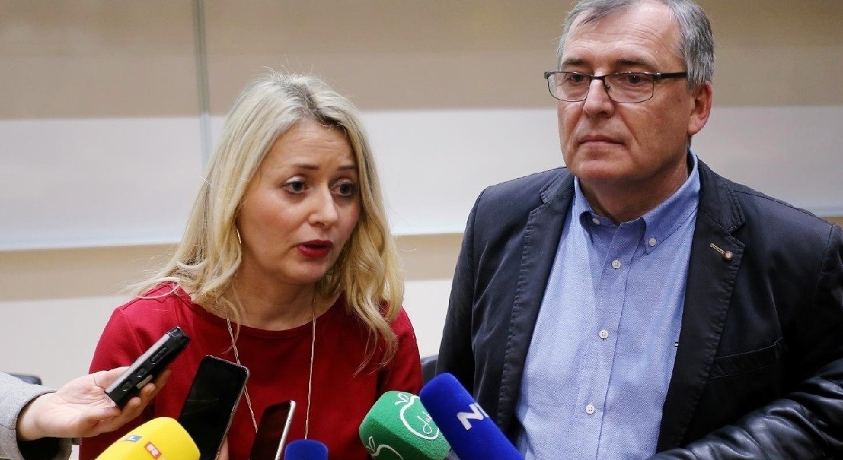 Capakova zamjenica: Odlazak u šoping-centre nije neophodan