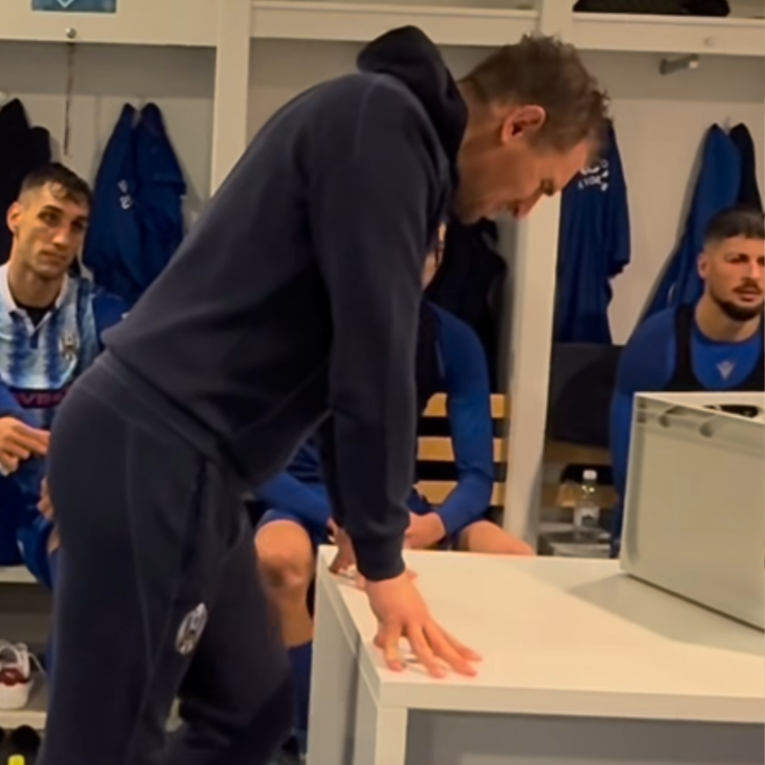 VIDEO Lokomotiva objavila snimku Jelavića iz svlačionice: "Majku vam vašu"