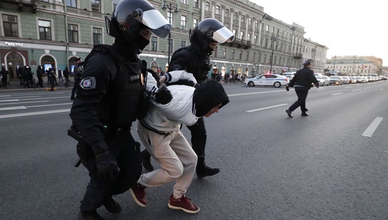 Ruski student s invaliditetom: Policija me mučila zbog zločina koji nisam počinio