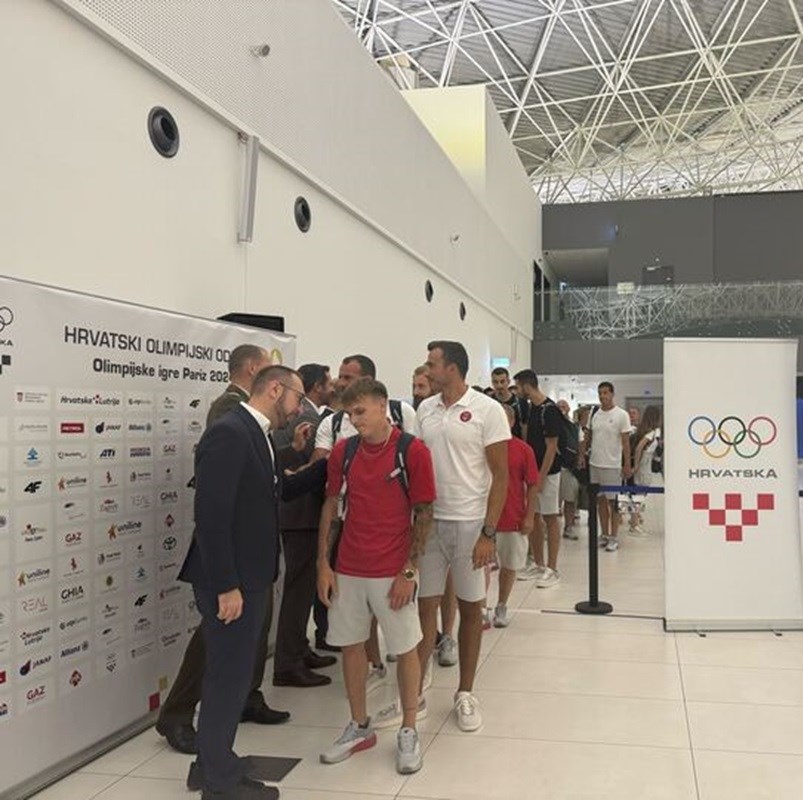 Dio hrvatskih olimpijaca vratio se u Hrvatsku. Doček je na trgu u srijedu