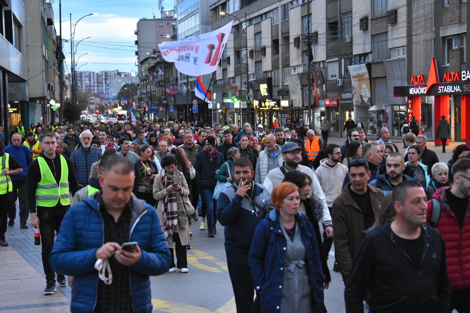 Studenti u Srbiji upozoravaju na "fantomske birače". "Nemaju ni adresu ni broj"