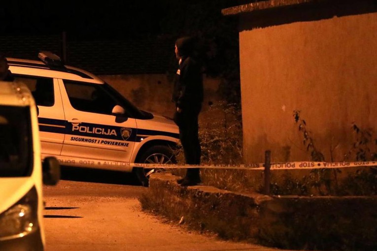 Pustio pse na zagrebačke policajce pa im prijetio i eksplozivom