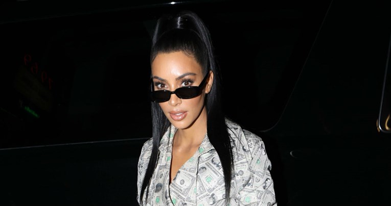 Ponovo se hvali bogatstvom: Kim Kardashian nosi dolare od glave od pete