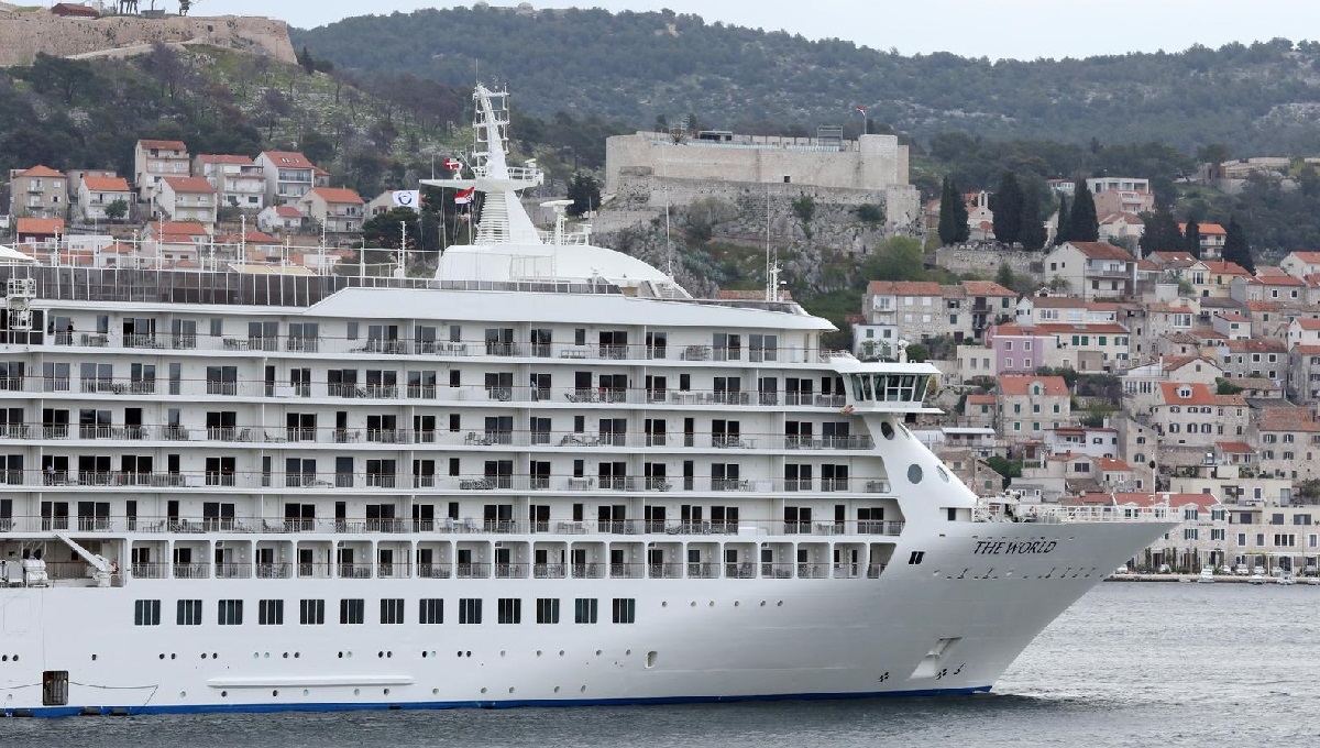 FOTO U Šibenik uplovio najveći privatni kruzer na svijetu