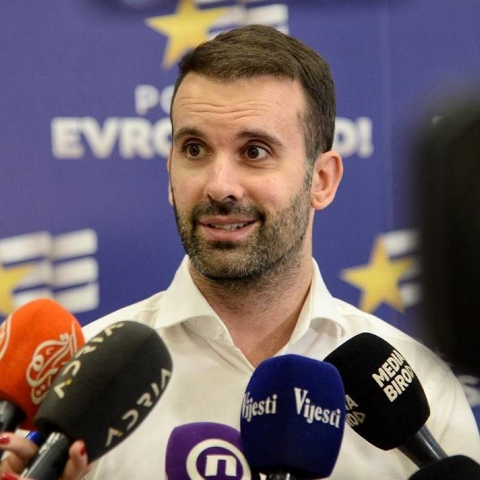 Crna Gora još uvijek bez vlade. Kreću pregovori s prosrpskom i proruskom koalicijom