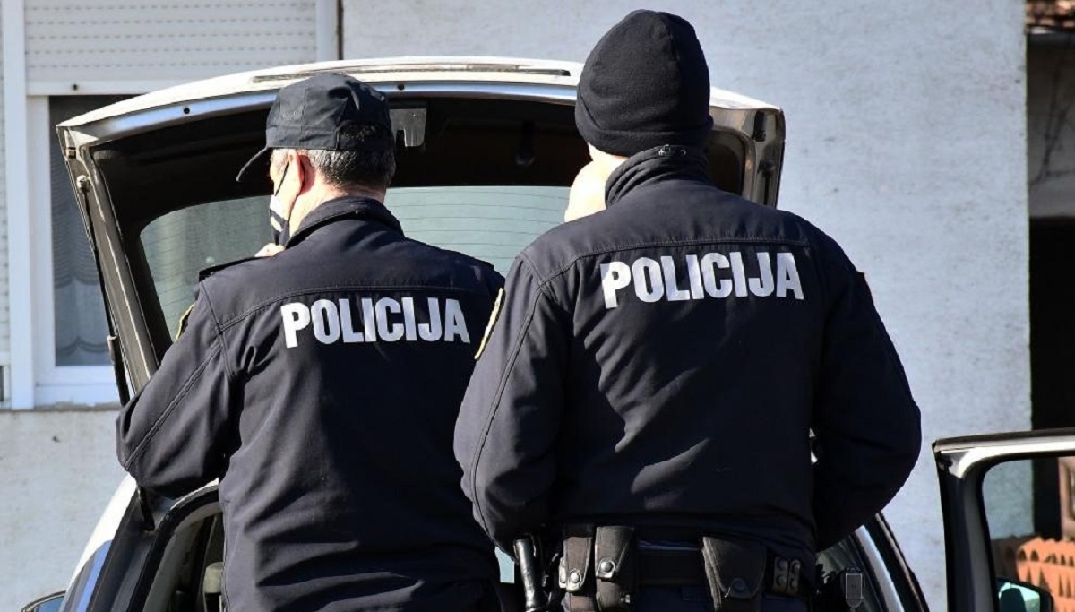 Slavonac zvao policiju i rekao da će se ubiti. Oni kažu da je lagao, prijavljen je