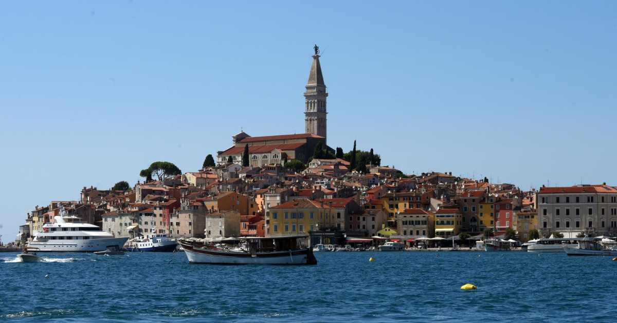 Jadran pod sve većim pritiskom. Istražuju mikroplastiku, buku i invazivne vrste