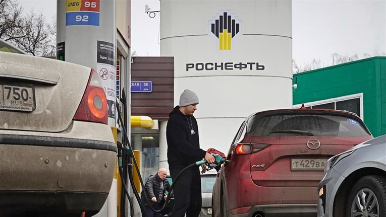 G7 i Australija potvrdili ograničenje cijene ruske nafte od 60 dolara po barelu
