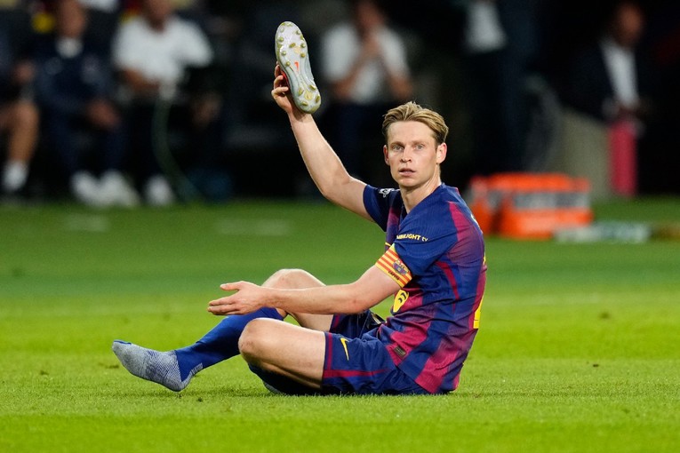 Veznjak Barcelone došao teško ozlijeđen na pripreme. Neće ga biti nekoliko mjeseci?