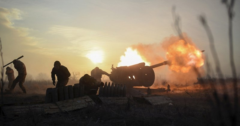 FT: Pao je dogovor. Ako Rusi prekrše primirje u Ukrajini, Amerika će vojno odgovoriti