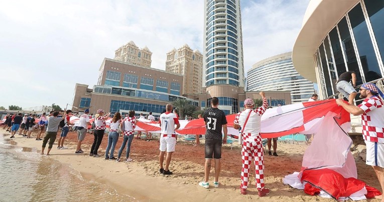 HNS objavio video s plaže u Dohi: "Bježite, ljudi, bježite iz grada..."