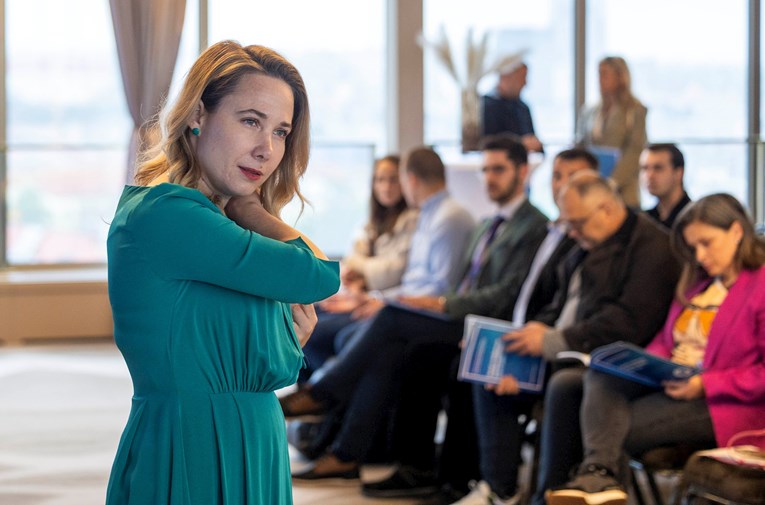 Selak Raspudić predstavila plan za drastično povećanje broja ljudi u javnom prijevozu