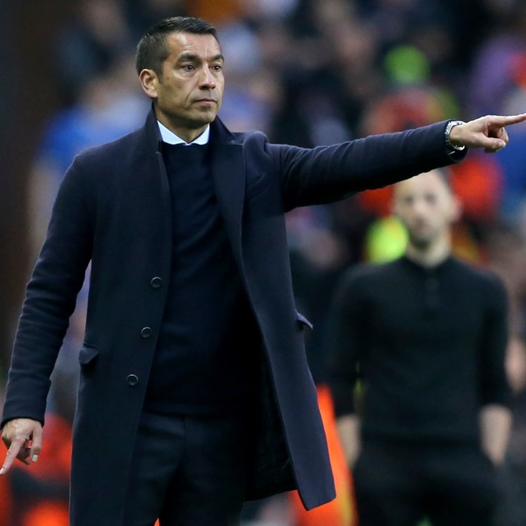 Slot ostao bez pomoćnika u Liverpoolu pa ga zamijenio nizozemskom legendom