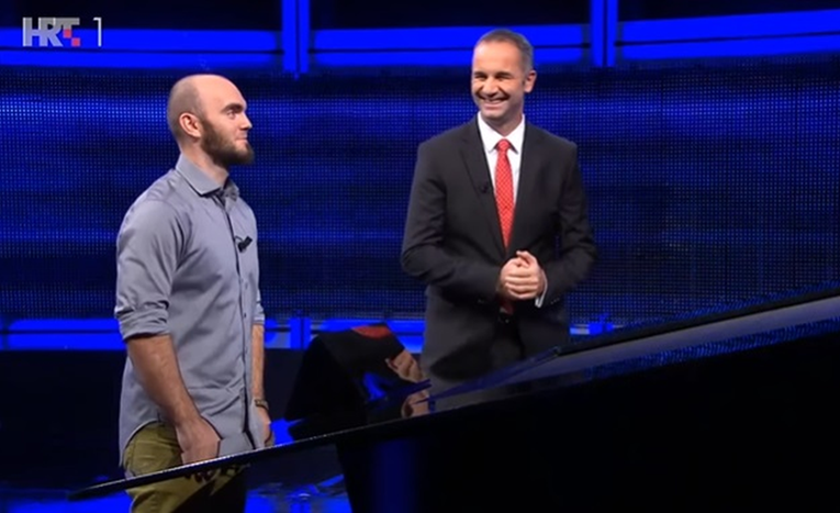 Natjecatelji Potjere puknuli od smijeha kad su vidjeli u čemu se pojavio Kotiga