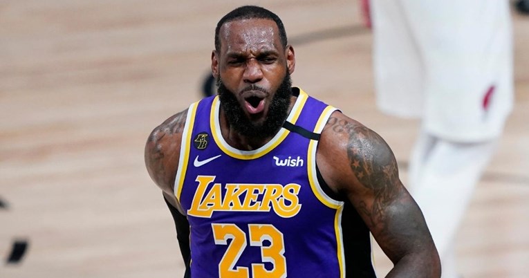 LeBron u pobjedi Lakersa postao treći tricaš svih vremena u doigravanju