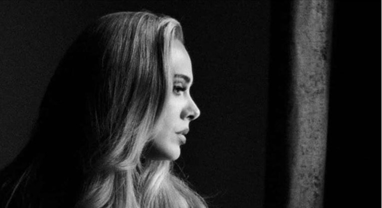Adele objavila novu pjesmu, ljudi su oduševljeni: "Nakon ovog se i meni razvodi"