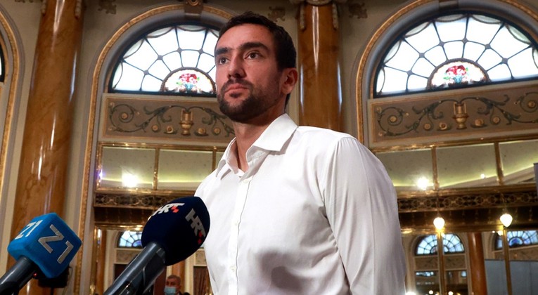 Marin Čilić dodijelio 20 stipendija talentiranim mladim glazbenicima i sportašima