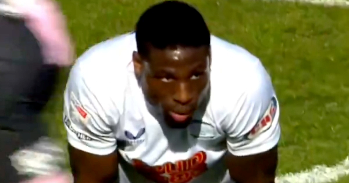 Pogledajte jedan od najbizarnijih autogolova ikad. Komentator ostao u nevjerici