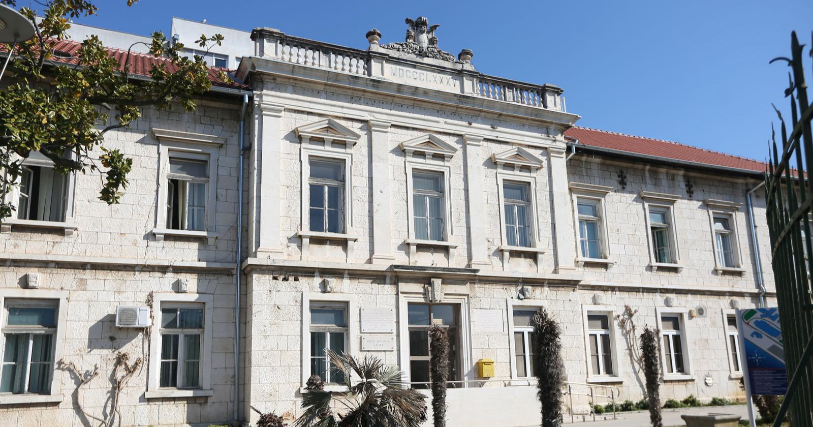 Na zadarskom području pretučen mladić, teško je ozlijeđen