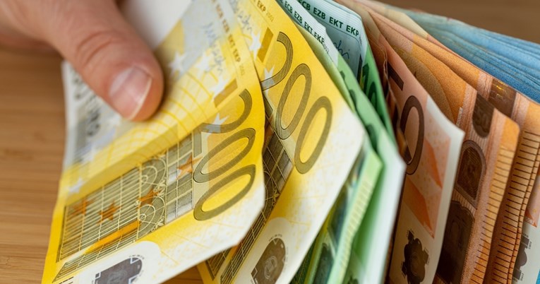 Radnik u Mađarskoj greškom primio plaću od 92.000 eura