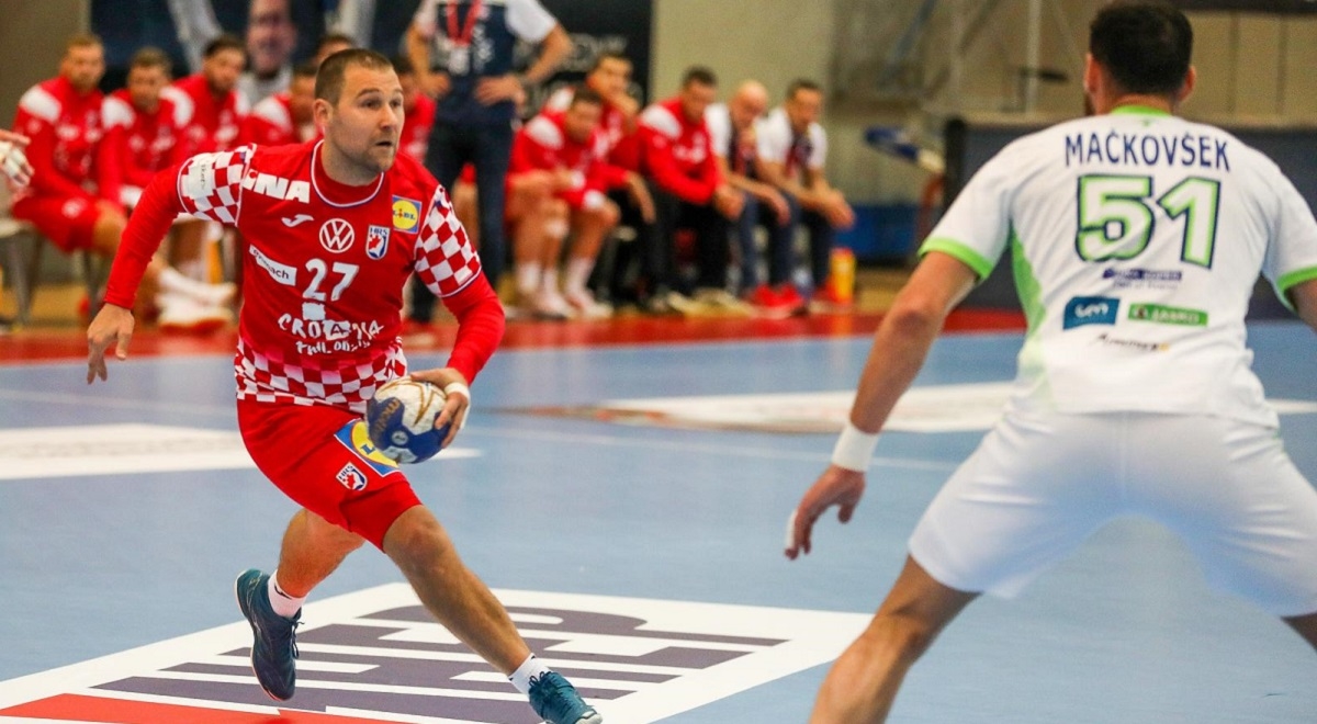 Čupić u reprezentaciji, tu je i igrač koji čeka punopravno rukometno državljanstvo