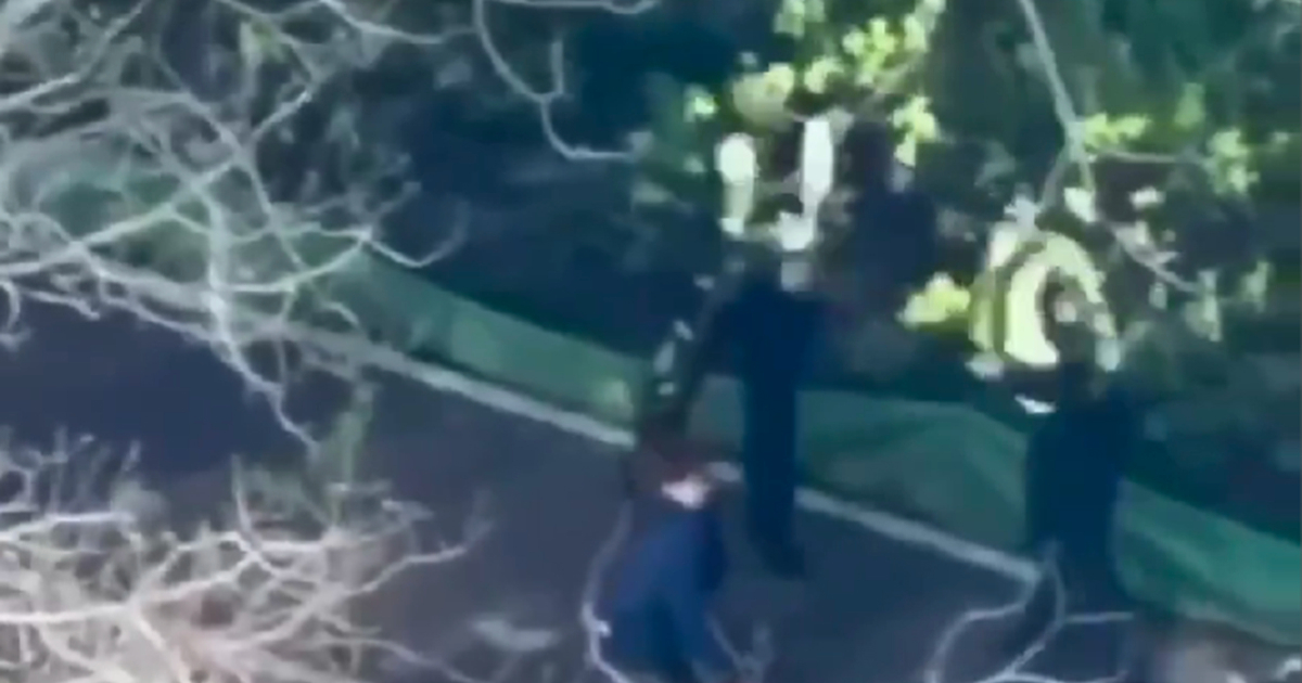 VIDEO Dvoje policajaca pobjeglo i ostavilo civile tijekom masakra u Kijevu