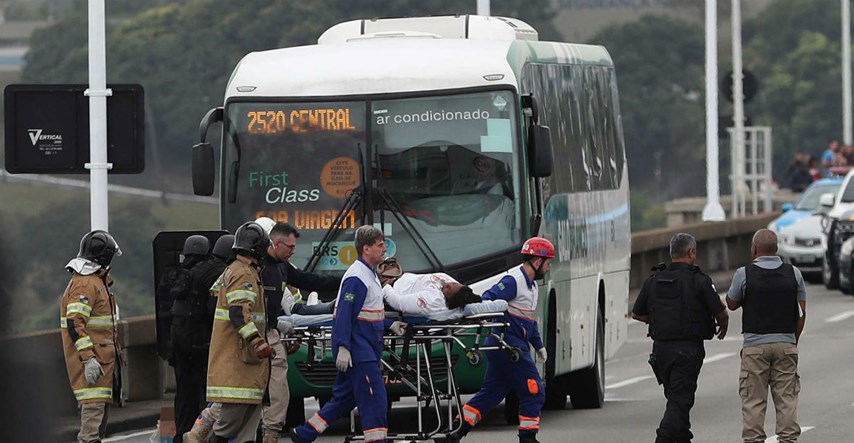 Oteo autobus u Brazilu i prijetio da će zapaliti ljude, ubio ga snajperist