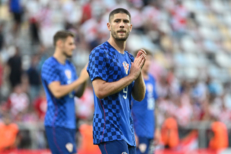 Kramarić na Instagramu fotkom poslao poruku Rijeci. Klub mu je odgovorio