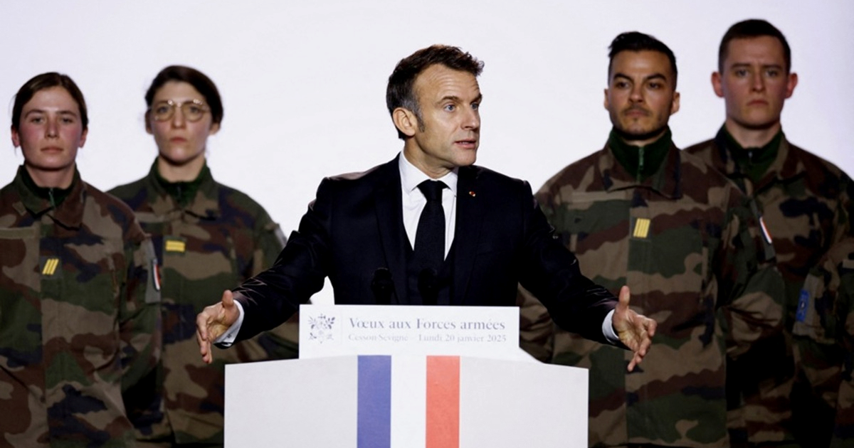 Macron o Hormuzu: Vojna akcija isključena, moguća kasnija pratnja brodova