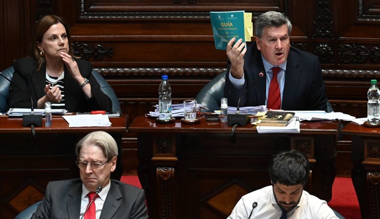 Urugvaj postao prva latinoamerička država koja je legalizirala eutanaziju