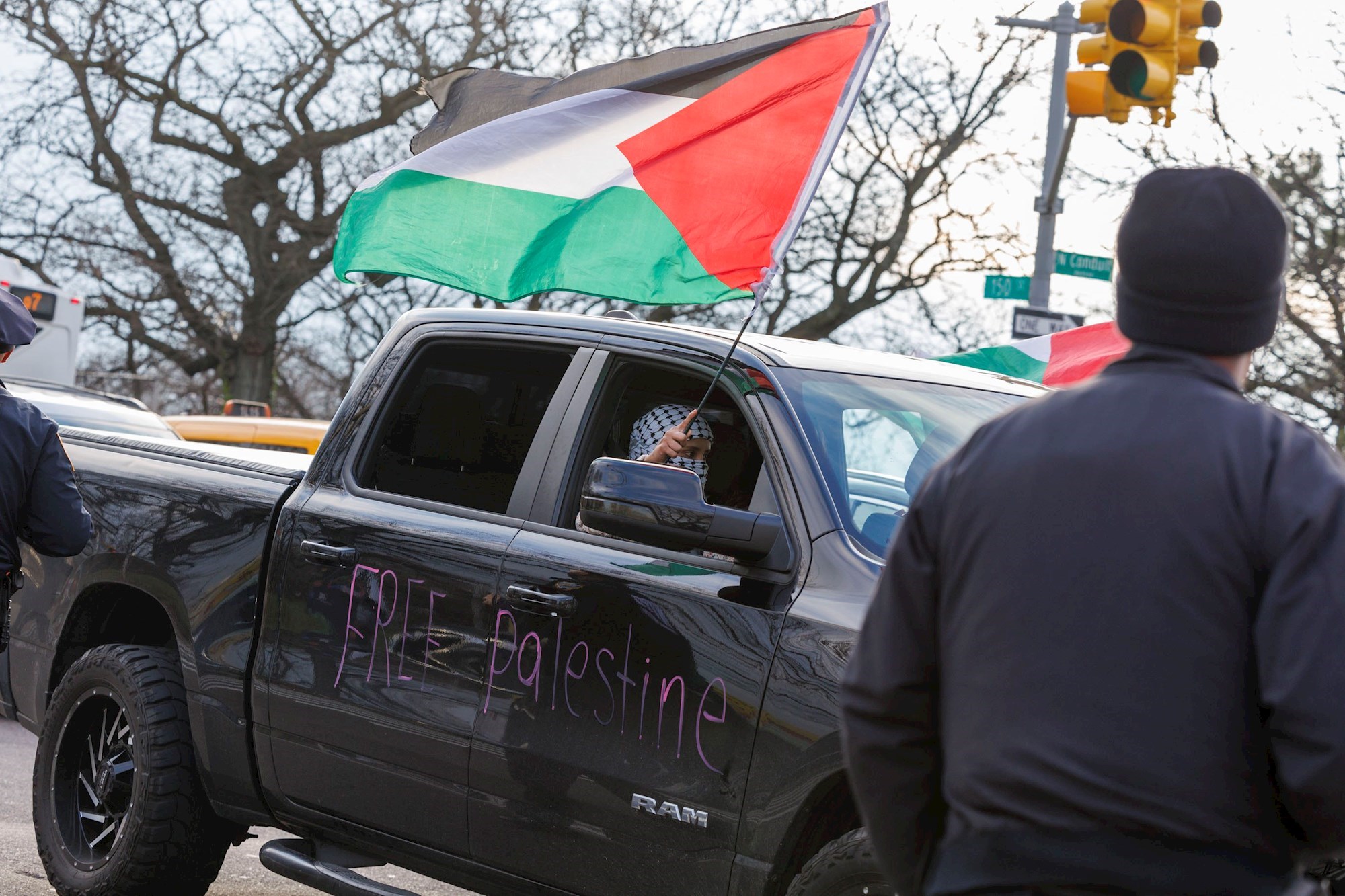 Propalestinski prosvjednici blokirali mostove i tunel u New Yorku