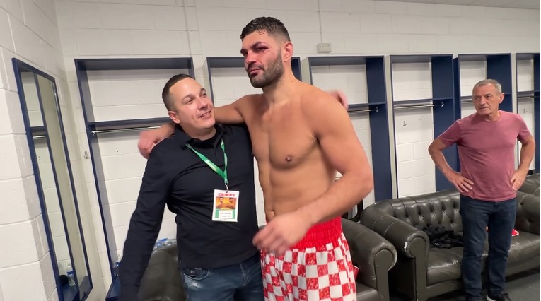 VIDEO Hrgović u svlačionici grli najmilije: Kume, spasit ću te svih dugova