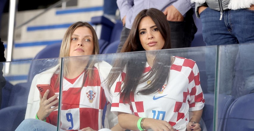 FOTO Lijepe navijačice u Osijeku neumorno navijale za Hrvatsku