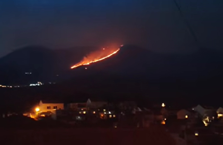 Gori u BiH, nedaleko od granice. Šef dubrovačko-neretvanskih vatrogasaca: Blizu nam je
