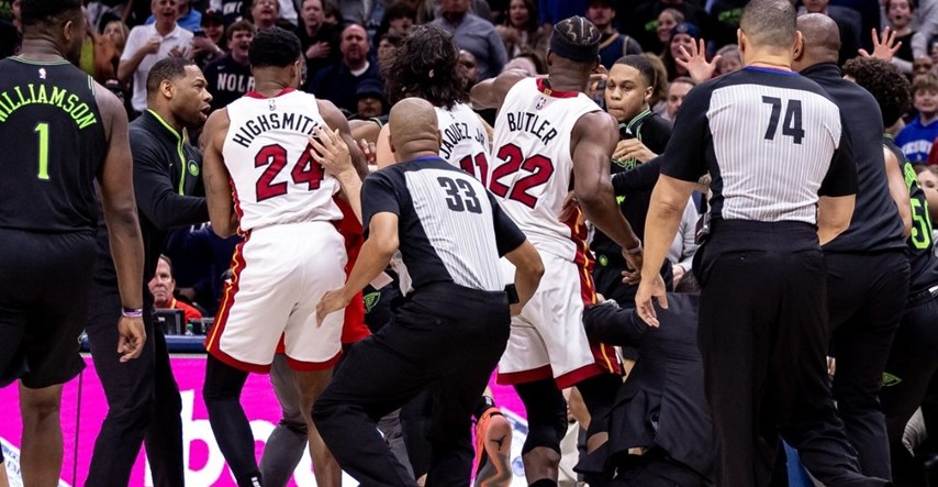 VIDEO Žestok sukob na NBA parketu. Suigrači obuzdavali Butlera, isključena četvorica