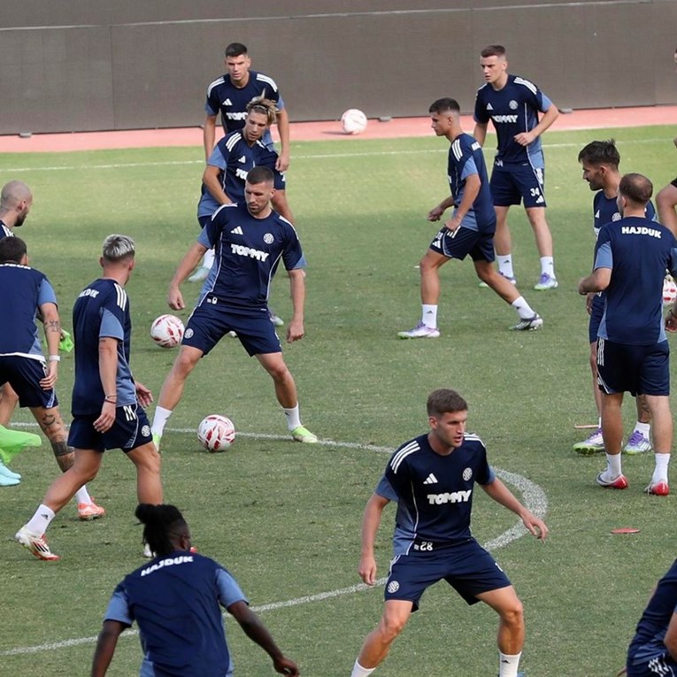 Pogledajte kako Rebić na treningu gura loptu kroz noge Livaji