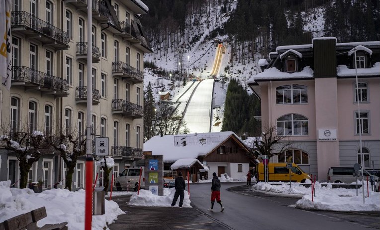 Djelomični lockdown u Švicarskoj: Zatvaraju se restorani, skijališta i dalje otvorena